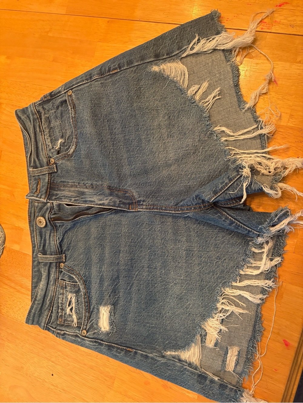 Frayed Distressed Denim Shorts - Blue